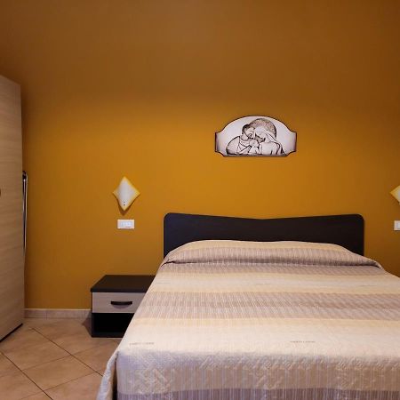 B&B La Filanda Шилла Екстер'єр фото