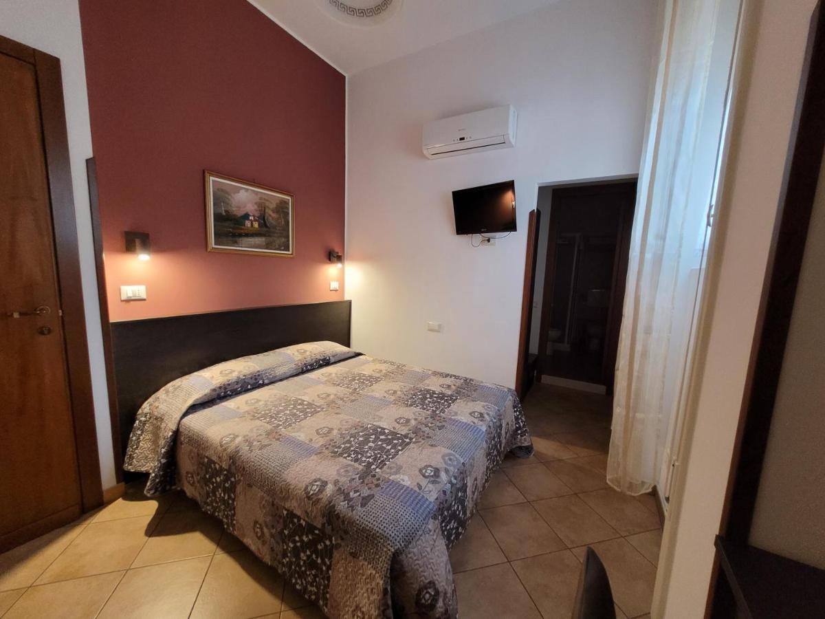 B&B La Filanda Шилла Екстер'єр фото