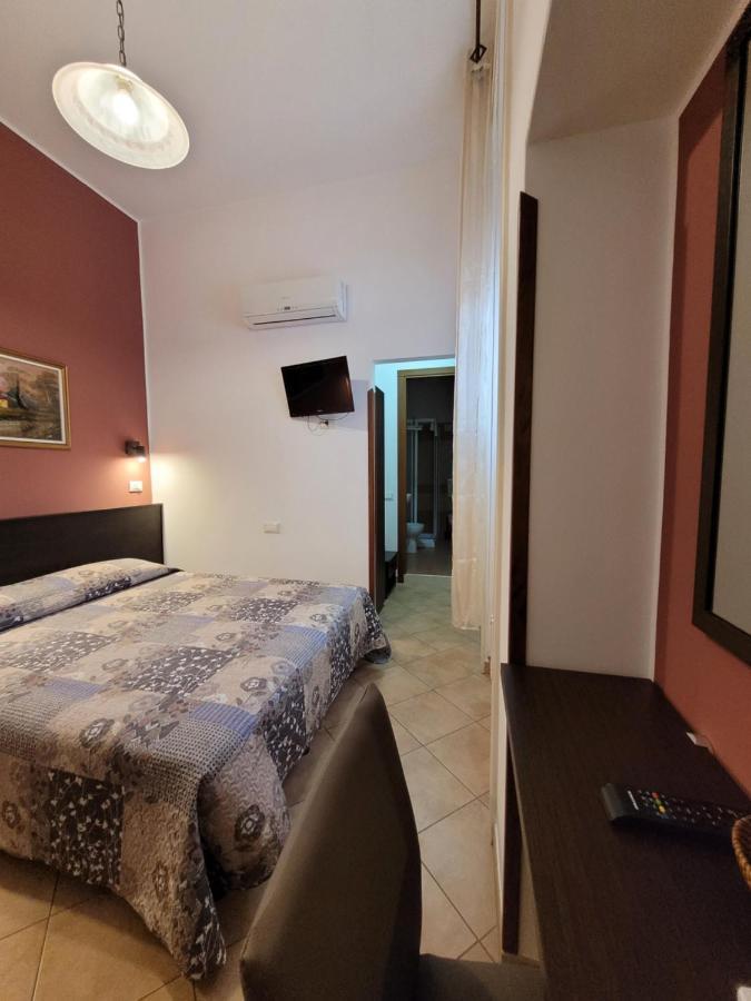 B&B La Filanda Шилла Екстер'єр фото