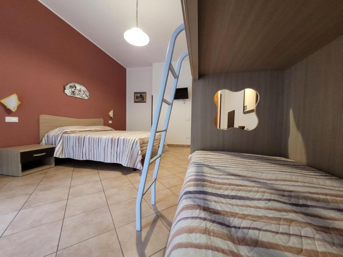 B&B La Filanda Шилла Екстер'єр фото