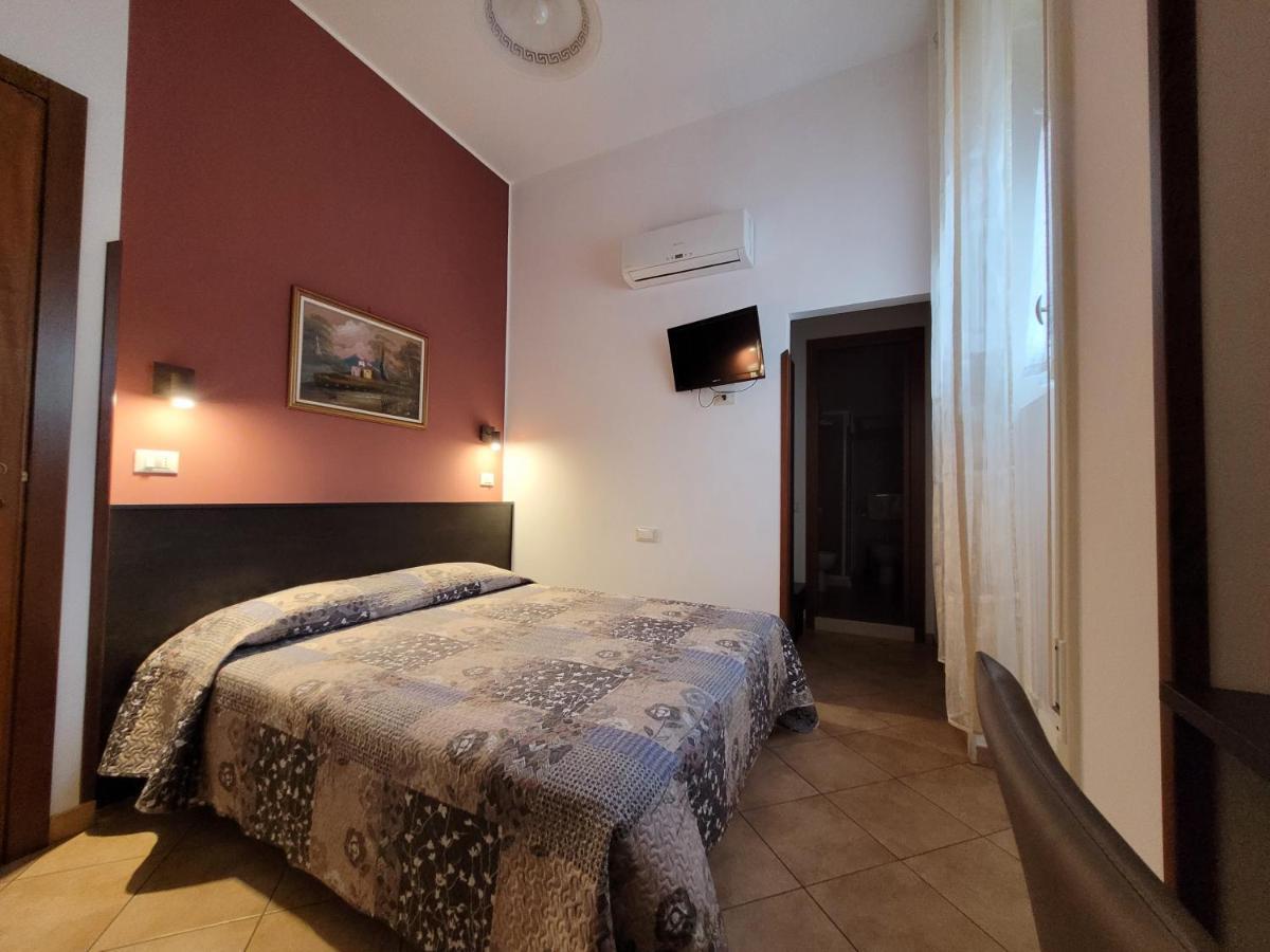 B&B La Filanda Шилла Екстер'єр фото