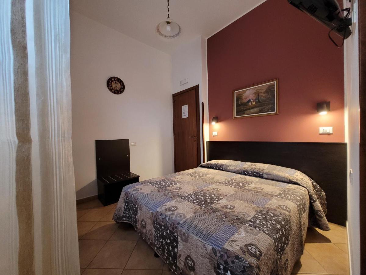 B&B La Filanda Шилла Екстер'єр фото